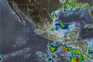 El ciclón tropical Cinco-E se formó al sur del Pacífico, cerca de Chiapas y Guerrero. Podría convertirse en la tormenta Erick y traer lluvias intensas, oleaje y deslaves en Oaxaca y Chiapas.