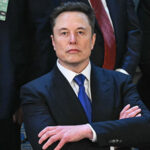 Musk acusó a Trump de aparecer en archivos de Jeffrey Epstein, lo que según él explicaría por qué el gobierno de EE.UU. no ha hecho públicos esos documentos. Trump respondió con amenazas legales.