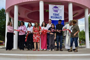 Con la presencia de 90 expositores y música en vivo, arrancan las Ferias Regionales en Nuevo Casas Grandes, impulsadas por la presidenta municipal Edith Escárcega. Estarán todo el fin de semana.