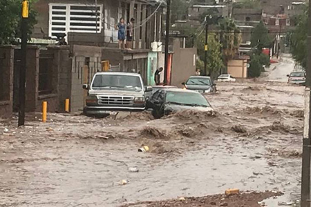 Las lluvias recientes en Chihuahua ayudaron a aliviar la sequía, pero causaron inundaciones severas en colonias del norte de la capital, con arroyos desbordados y zonas declaradas en desastre.