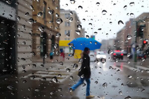 Este martes se esperan lluvias con tormentas eléctricas en Juárez, Parral, Chihuahua, Cuauhtémoc y Delicias, además de calor extremo.