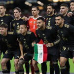El Tri se impuso 2-1 a EE.UU. en el NRG Stadium y se consagró bicampeón de la Copa Oro. Raúl Jiménez y Edson Álvarez fueron los héroes del partido. México suma diez títulos en Concacaf.