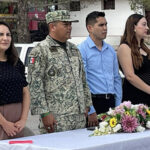 El Gobierno de Nuevo Casas Grandes y el 35/o Batallón de Infantería conmemoraron el aniversario luctuoso de Álvaro Obregón con un acto cívico frente a la Presidencia Municipal, reafirmando los valores patrios.