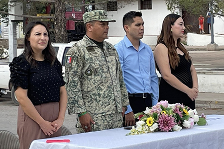 El Gobierno de Nuevo Casas Grandes y el 35/o Batallón de Infantería conmemoraron el aniversario luctuoso de Álvaro Obregón con un acto cívico frente a la Presidencia Municipal, reafirmando los valores patrios.