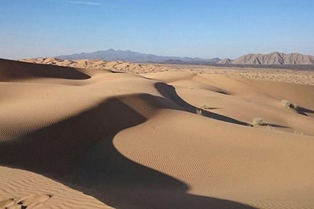 Patrimonios naturales mexicanos, como El Pinacate, enfrentan estrés hídrico extremo. La UNESCO exige medidas urgentes para restaurar hábitats, proteger agua y evitar la pérdida del valor universal de estos sitios.