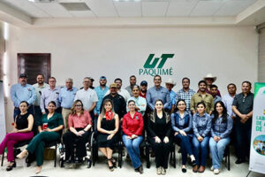 La Universidad Tecnológica de Paquimé presentó un proyecto para crear un Centro Certificado de Innovación Agrícola, que ofrecerá análisis de suelos, agua y datos para mejorar la productividad.