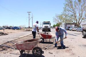 Con la finalidad de mejorar las calles de NCG, se realizaron labores de bacheo en la colonia Dublán. Obras Públicas aplicó técnicas especializadas para restaurar la carpeta asfáltica.
