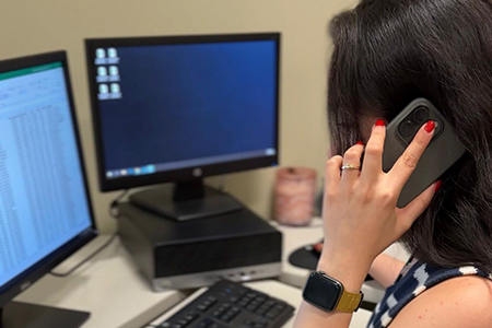 La SSPE alerta por llamadas fraudulentas desde el número +52 55 3524 6731, donde se hacen pasar por personal de Santander; buscan robar datos bancarios.