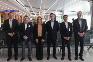 La gobernadora Maru Campos inauguró la nueva terminal del Aeropuerto Internacional de Ciudad Juárez, que ahora podrá recibir 2.5 millones de pasajeros al año y promete mayor conectividad y servicios modernos.