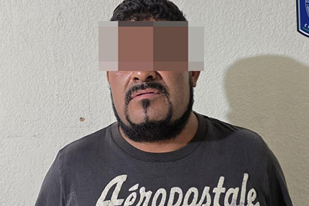 La AEI arrestó en Ascensión a un hombre de 38 años por desobediencia y resistencia, tras evadir a los agentes cuando conducía una camioneta Ford Ranger sin placas de circulación.