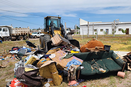 La Segunda Campaña de Descacharrización en Nuevo Casas Grandes retiró más de 20 toneladas de basura y cacharros, beneficiando a familias que carecen de transporte para llevar sus desechos