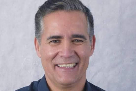 Acusan al director del Tecnológico de Nuevo Casas Grandes de ejercer violencia política de género contra una empleada estatal. El caso fue turnado al IEE para definir sanciones.