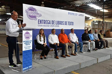 Chihuahua inicia distribución de 4.6 millones de libros gratuitos para educación básica. La SEyD y SEECH trabajan para asegurar su entrega antes del regreso a clases.