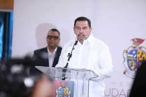 Desde el 1 de septiembre, Ciudad Juárez entregará mochilas, loncheras y útiles a 178 mil estudiantes de preescolar, primaria y secundaria en 670 planteles.