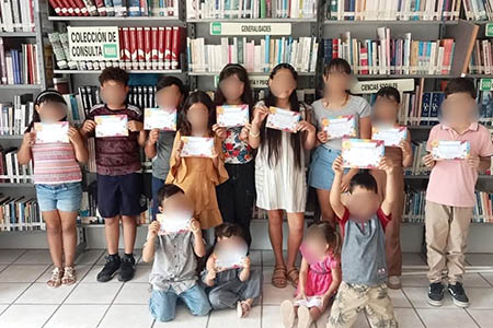 El programa Vacaciones de Verano en la Biblioteca 2025 concluyó con éxito en Galeana. Niñas y niños participaron en manualidades, lectura y dinámicas educativas, impulsadas por la Dirección de Educación y Cultura y apoyadas por el Gobierno Municipal.