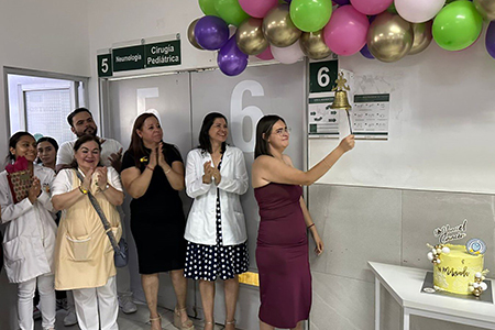 Miranda, joven de Jiménez, venció la leucemia en el IMSS Morelos y tocó la Campana de la Victoria al cumplir 18 años, tras cuatro años de tratamiento.