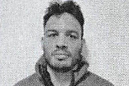 Julio César Chávez Jr fue deportado de EE. UU. y detenido en Nogales por la FGR. El exboxeador enfrenta acusaciones por delincuencia organizada y tráfico de armas, además de presuntos vínculos con el Cártel de Sinaloa.