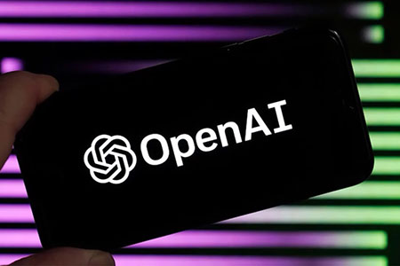 OpenAI lanza GPT‑6, modelo multimodal en tiempo real que integra voz, imagen y texto. Permite construir asistentes de IA más dinámicos, aunque levanta críticas por sesgos de género, raza y contexto cultural.