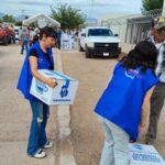 NutriChihuahua entrega despensas a 170 personas en Buenaventura. Adultos mayores y personas con discapacidad reciben apoyo alimentario.