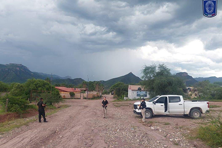 Un operativo conjunto entre AEI, SEDENA y SSPE destruyó un campamento del crimen organizado en El Pilar, Moris, como parte de acciones de prevención y vigilancia.