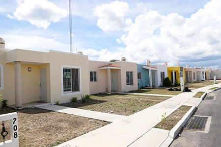 El programa Vivienda para el Bienestar 2025 se aplicará en 19 municipios de Chihuahua. Las casas de hasta 60 m² incluirán servicios básicos, créditos sin interés y subsidios federales.
