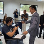 El rector de la UACJ visitó el campus Nuevo Casas Grandes para recibir al nuevo alumnado y anunciar la construcción de un gimnasio auditorio con inversión de hasta 50 millones.