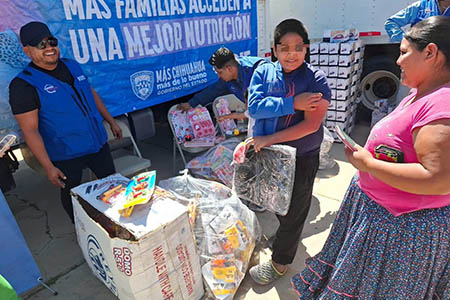 El Gobierno de Chihuahua, liderado por Maru Campos, ha vacunado a más de 451 mil personas contra el sarampión, con especial atención en comunidades de la Sierra Tarahumara.