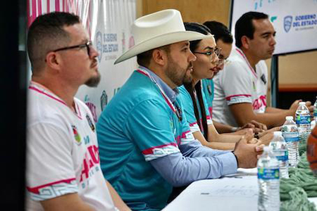 UT Paquimé y el Municipio de Casas Grandes participan en la Liga Estatal de Básquetbol con los Halcones, equipo que busca destacar el talento joven.