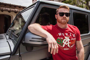 Saúl “Canelo” Álvarez enfrentará a Terence Crawford en Las Vegas con una bolsa superior a 100 millones de dólares. El combate será transmitido por Netflix y podría romper récords de audiencia global.