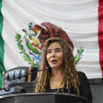 Diputada de Morena propone establecer plazos máximos en reparación y entrega de vehículos asegurados, con sanciones a compañías que incumplan.