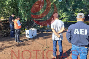 Autoridades confirmaron la muerte de Gustavo N. V., de 78 años, arrastrado por la corriente del río en Colonia Juárez. El adulto mayor fue localizado sin vida atorado en un árbol tras la inundación que dejó múltiples afectaciones en la comunidad.