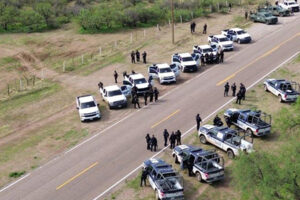 La Fiscalía de Chihuahua identificó a los cinco ejecutados hallados apilados en La Concha, Temósachic. Las víctimas eran cuatro hombres y una mujer de Madera, con edades de entre 25 y 30 años.