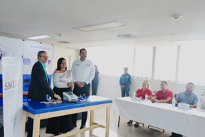 La Unidad Básica de Rehabilitación de Galeana recibió nuevo equipamiento para fortalecer terapias físicas, ocupacionales y de lenguaje, beneficiando a personas con discapacidad y en recuperación.