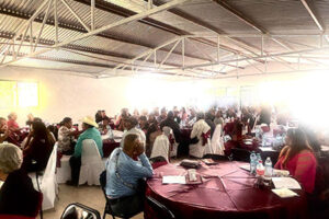 La diputada de Morena, María Antonieta Pérez Reyes, participó en Nonoava en un curso sobre derechos políticos y violencia política contra las mujeres, destacando que la capacitación fortalece la participación ciudadana y consolida el movimiento en Chihuahua.