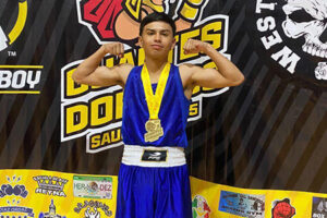 Daniel Loya, alumno de la UT Paquimé, se coronó campeón estatal de Clubes en el torneo Guantes Dorados en Saucillo, Chihuahua. Su esfuerzo y dedicación reflejan el orgullo universitario.