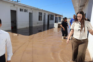 El Gobierno de Nuevo Casas Grandes apoyará la reapertura del Telebachillerato 8036 de la Colonia Buena Fe, afectado por el desbordamiento del río Casas Grandes.