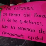 Ex trabajadores de Yazaki protestan en el ejido Benito Juárez, Buenaventura, y exigen presencia de autoridades tras el cierre de la maquila que dejó a 142 personas sin empleo.