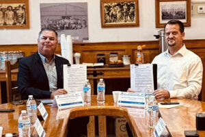 Galeana fortalece su política educativa con un convenio con el ICHEA, buscando que más ciudadanos concluyan sus estudios y mejoren su calidad de vida.