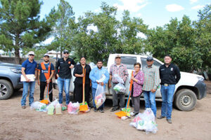 Familias de Nuevo Casas Grandes reciben apoyo tras las lluvias que provocaron daños en viviendas. Se distribuyeron despensas y kits de limpieza casa por casa.