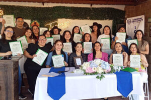 El proyecto Vive Libre de Violencia Sexual, impulsado por Alma Calma y FICOSEC, capacitó a su equipo en acompañamiento empático y profesional a víctimas.