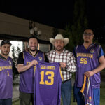 El alcalde de Casas Grandes, Roberto Lucero Galaz, entregó uniformes, transporte e inscripciones al equipo de basquetbol que competirá en el Torneo Nacional de Maxibaloncesto en Puebla.