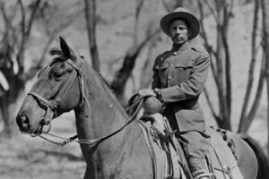 El 14 de noviembre de 1910, Toribio Ortega se levantó en armas en Cuchillo Parado, Chihuahua, en el primer acto de la Revolución Mexicana, adelantándose al llamado del 20 de noviembre.