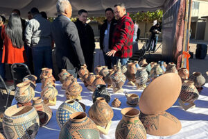 Internos del CERESO 5 concluyeron un curso de cerámica Paquimé impartido por ICATECH con apoyo municipal, impulsando cultura y reinserción social.