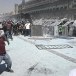 El movimiento MAGA en Estados Unidos utiliza las protestas contra Claudia Sheinbaum para impulsar la narrativa de una intervención militar en México, aprovechando la tensión política y la percepción de inestabilidad.