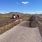 La SICT Chihuahua inició la segunda etapa de reconstrucción de la carretera Janos–Agua Prieta con una inversión de 94.62 millones de pesos.