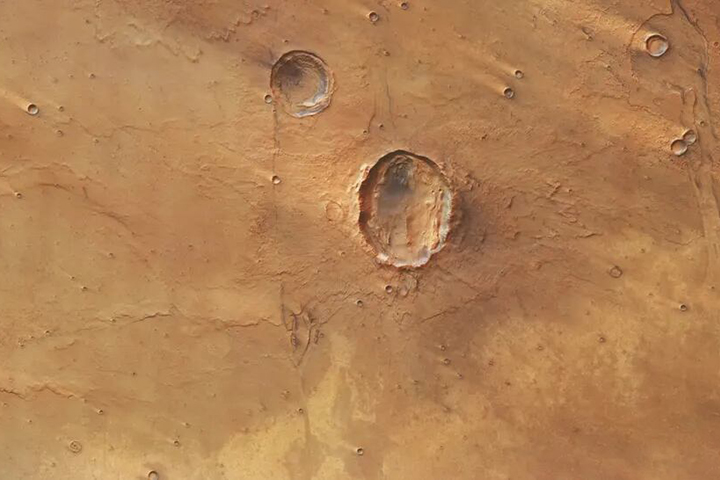 ¡Increíble! La NASA capta un cráter con forma de mariposa en Marte. Descubre cómo se formó y qué significa este hallazgo para la ciencia espacial. ¡Entra ya!