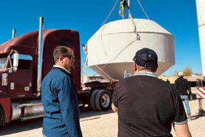 Galeana avanza en infraestructura básica con la instalación de un nuevo tanque de agua potable supervisado por el alcalde Francis Leany.