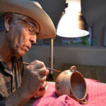 La senadora Andrea Chávez lanzó el concurso Manos de Barro para reconocer la cerámica de Mata Ortiz y homenajear al maestro Juan Quezada.