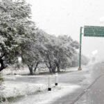 El frente frío número 25 ingresará al norte del país con aire ártico, provocando bajas temperaturas y posible nieve en Chihuahua.