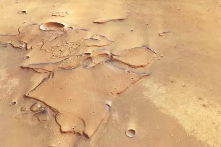 La NASA sorprende al mundo con el cráter mariposa en Marte. Un evento geológico único capturado en alta resolución. ¡Haz clic para ver la noticia completa!